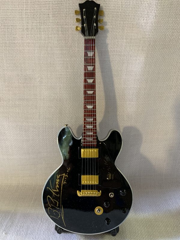 B.B. KING (Gibson LUCILLE) - Imagen 2