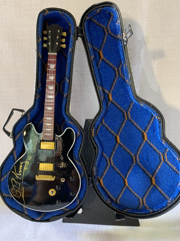 B.B. KING (Gibson LUCILLE) - Imagen 3