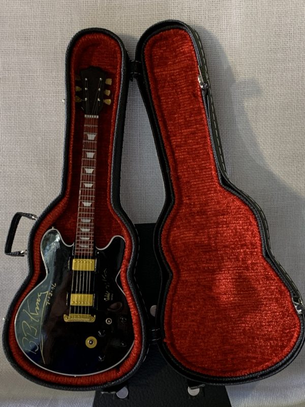 B.B. KING (Gibson LUCILLE) - Imagen 4