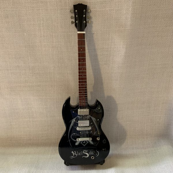 BLACK SABBATH (Gibson SG de TOMMY IOMMI) - Imagen 2