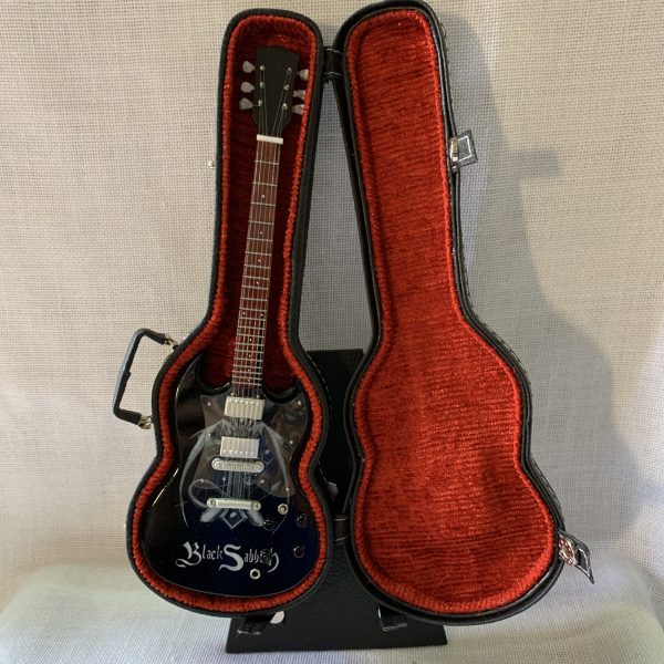 BLACK SABBATH (Gibson SG de TOMMY IOMMI) - Imagen 4