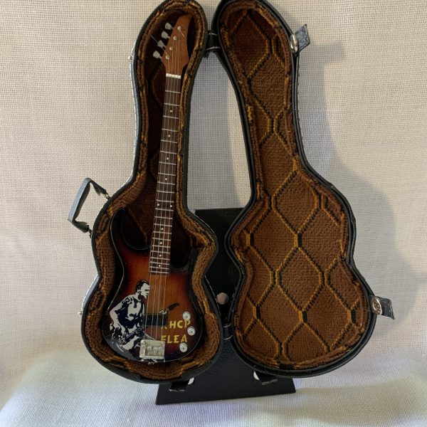FLEA (Fender Jazz Bass 61 de FLEA-RED HOT CHILI PEPPERS) - Imagen 6