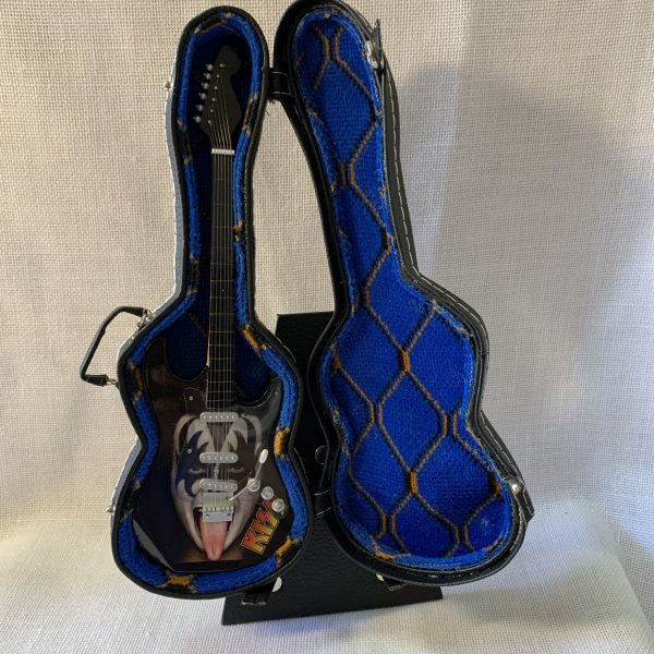 KISS (Standard) - Imagen 3