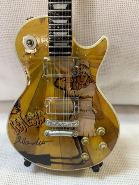 GENESIS (Gibson Les Paul de STEVE HACKETT)