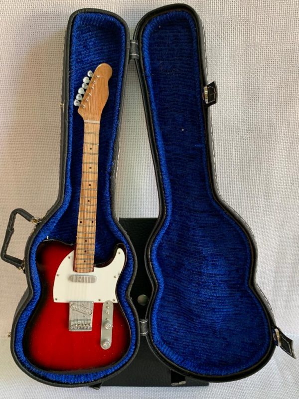 GUITARRA LISA FENDER TELECASTER Color Rojo-Blanco - Imagen 3