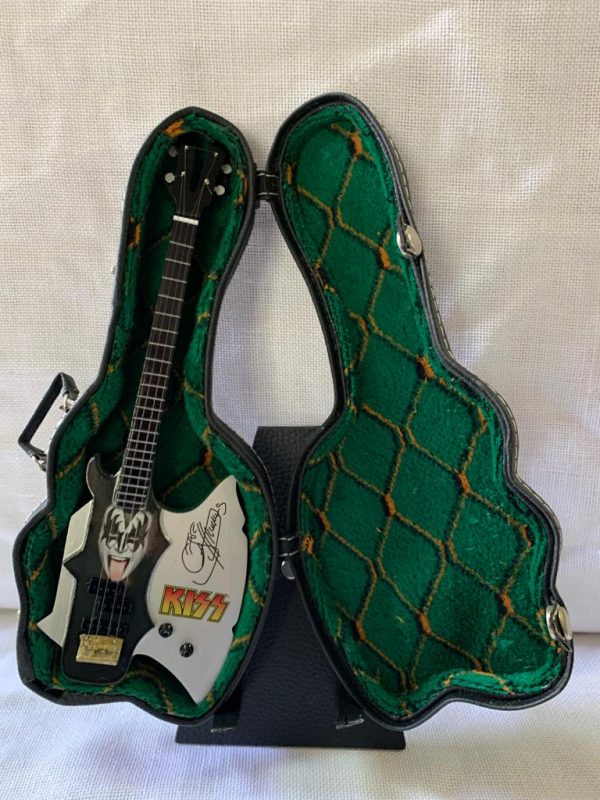SIMMONS, GENE (Bajo Axe de GENE SIMMONS-KISS) - Imagen 5