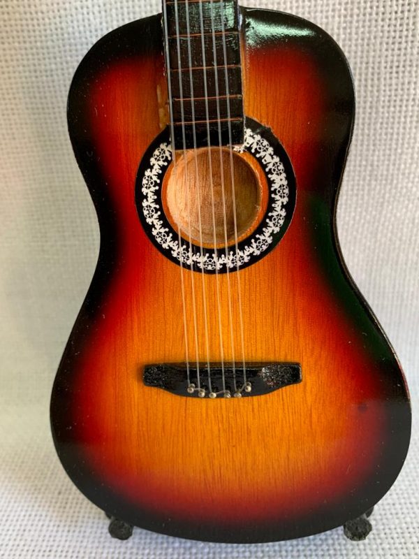 GUITARRA ACUSTICA STANDARD Color Madera
