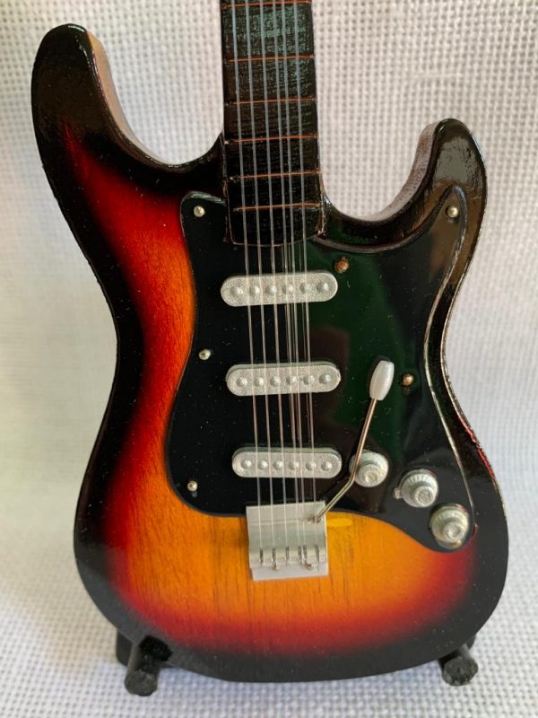 GUITARRA STANDARD LISA Color Madera-Negro