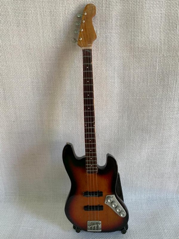 BAJO LISO FENDER JAZZ Color Madera - Imagen 2