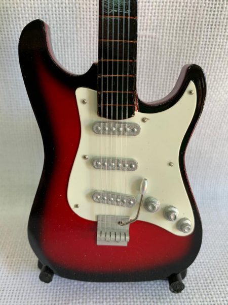 GUITARRA STANDARD LISA Color Rojo-Blanco