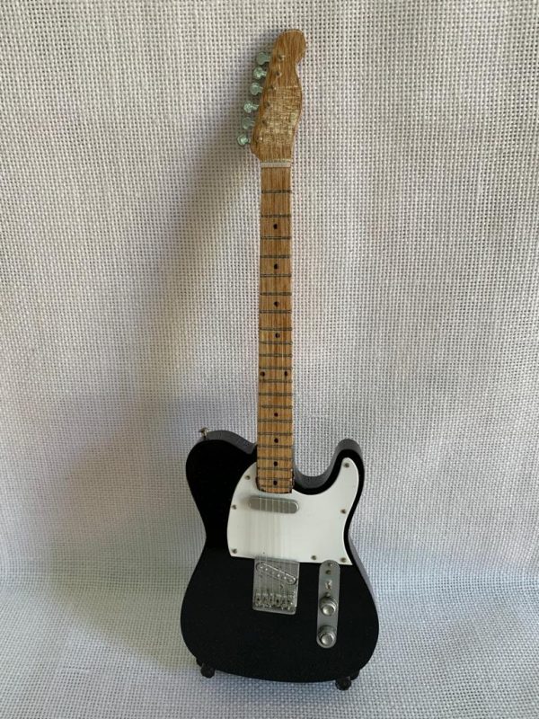 GUITARRA LISA FENDER TELECASTER Color Negro-Blanco - Imagen 2
