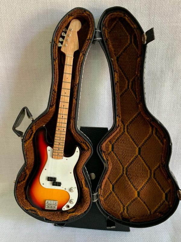 BAJO LISO FENDER-ROCK Color Madera/Blanco - Imagen 6
