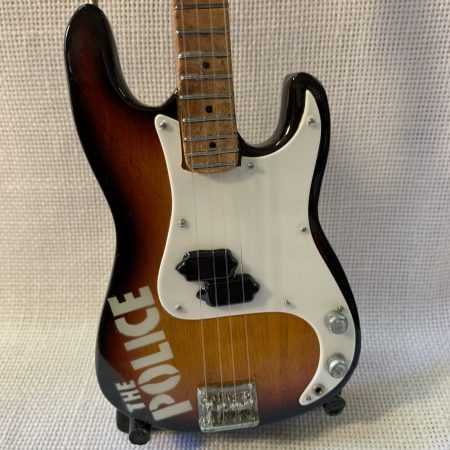 POLICE, THE (Bass Fender de STING)