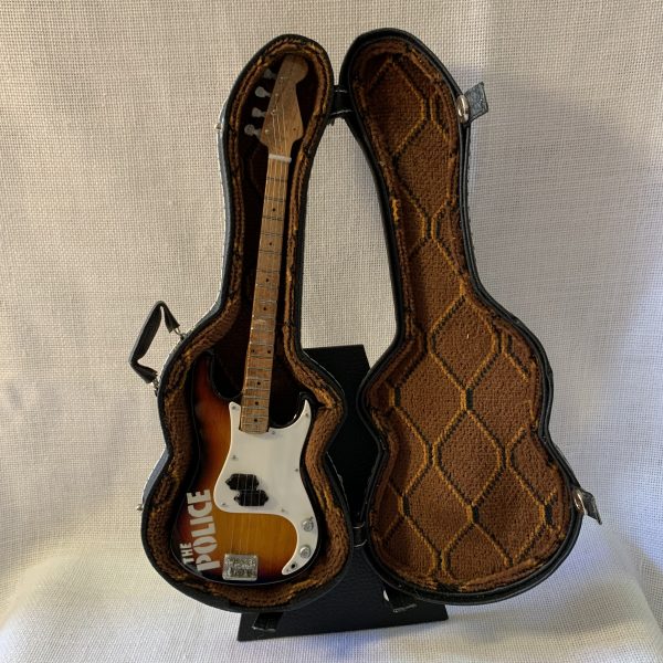 POLICE, THE (Bass Fender de STING) - Imagen 6
