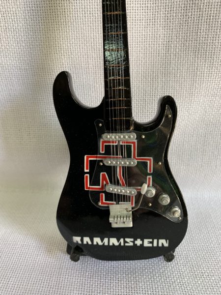 RAMMSTEIN (Standard)