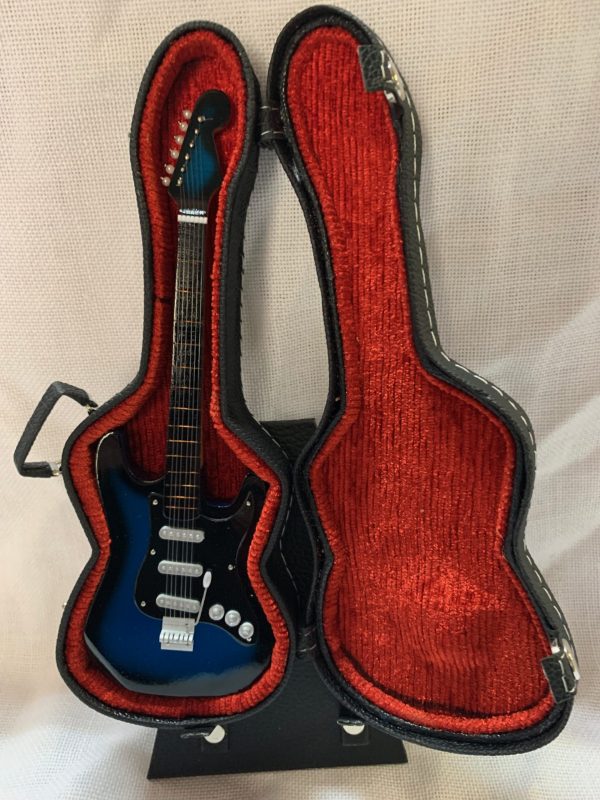 GUITARRA STANDARD LISA Color Azul-Negro - Imagen 4
