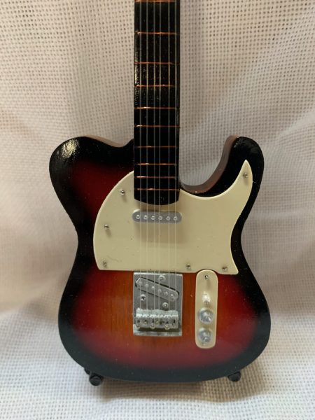 GUITARRA LISA FENDER TELECASTER Color Madera-Blanco / Tamaño Standard