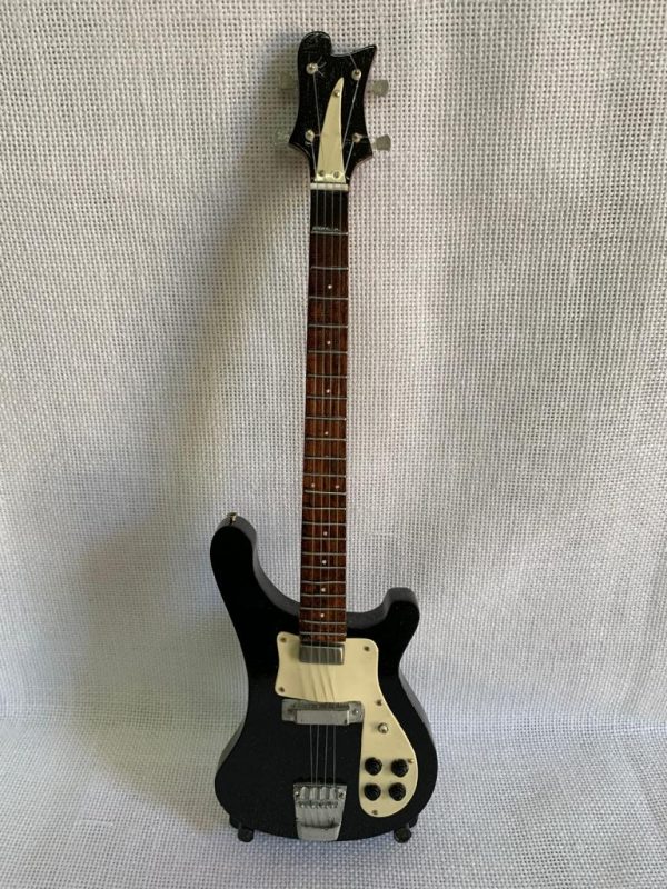 BAJO LISO RICKENBACKER - Imagen 2