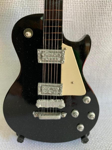 GUITARRA LISA GLP Color Negro-Blanco / Tamaño Standard