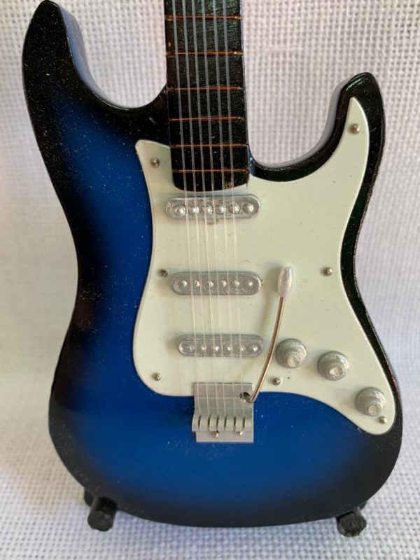 GUITARRA STANDARD LISA Color Azul-Blanco