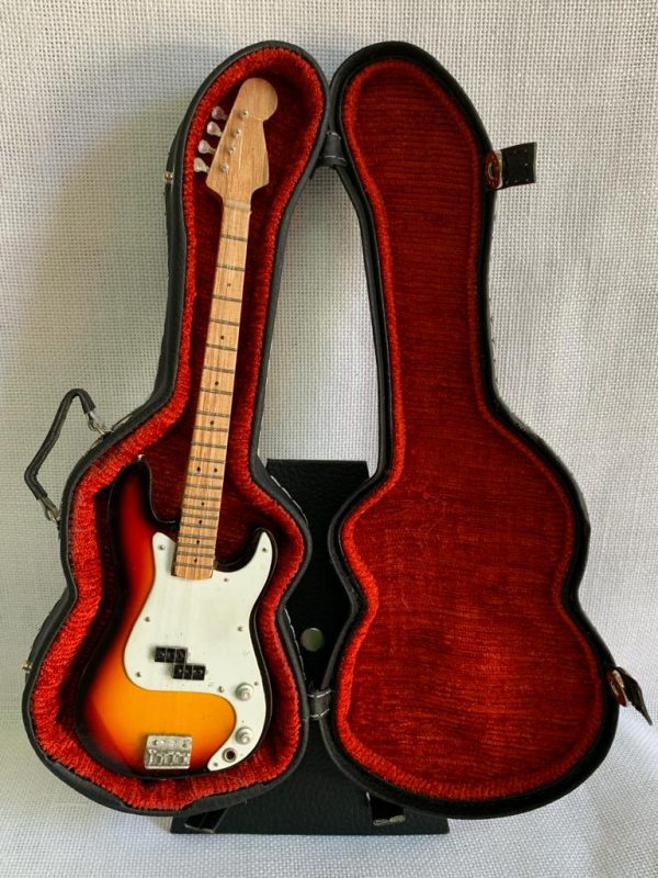 BAJO LISO FENDER-ROCK Color Madera/Blanco - Imagen 4