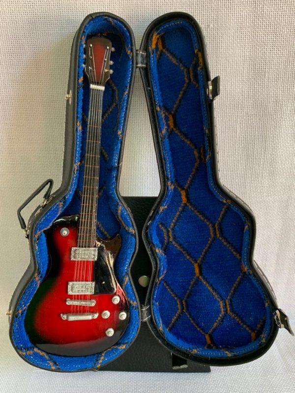 GUITARRA LISA GLP Color Rojo-Negro / Tamaño Standard - Imagen 3