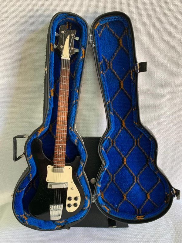 BAJO LISO RICKENBACKER - Imagen 3