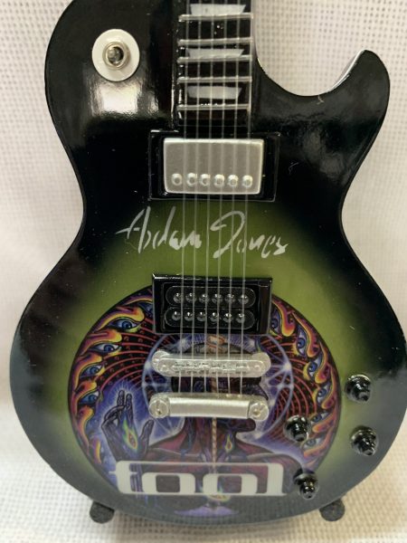 TOOL (Gibson Les Paul de Adam Jones)