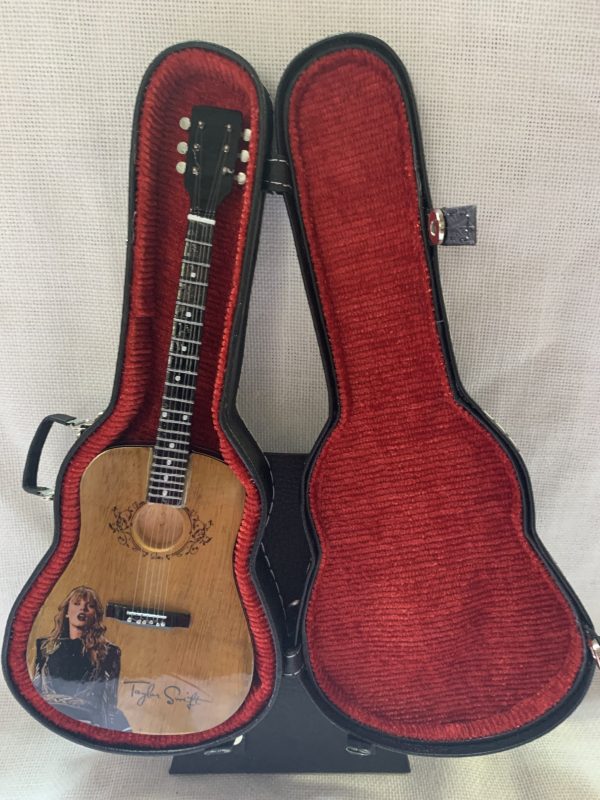 SWIFT, TAYLOR - Guitarra TS-BTE TRAVEL ELECTRO ACOUSTIC - Imagen 4