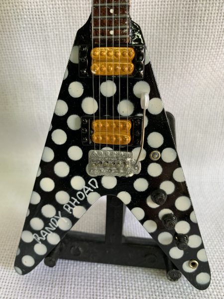 RHOADS, RANDY (Flying V Duplex Vibrato Guitarra eléctrica Polka)