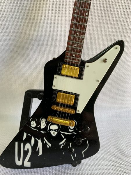 U2 (Gibson Explorer de THE EDGE)